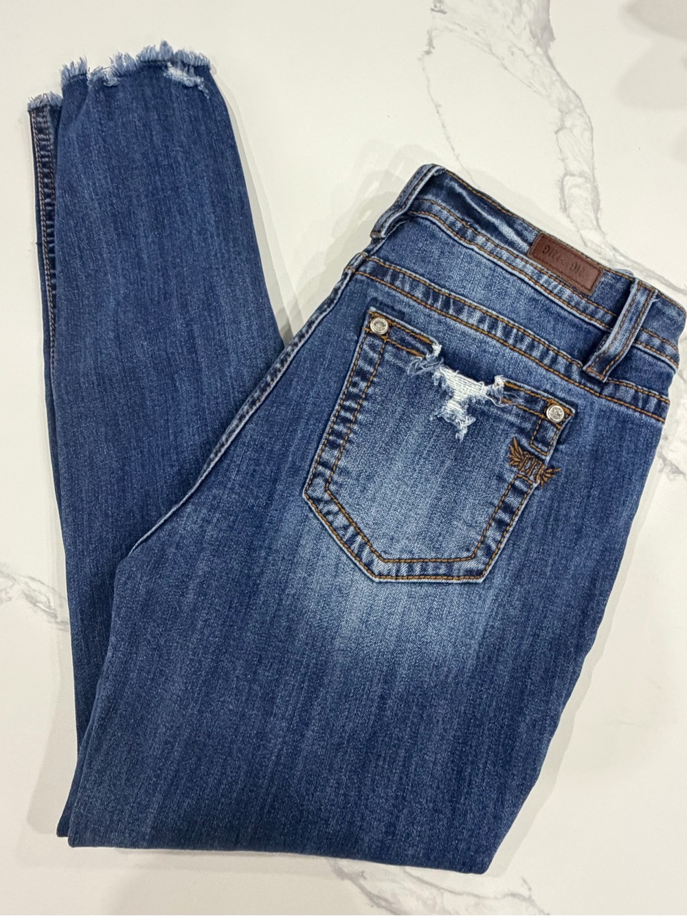 Miss Me Y2K Jeweled Embroidered Distressed Skinny Jeans Size 32 Frayed Raw Hem
